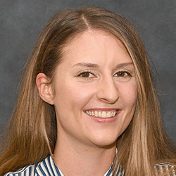 Dr. Leonie Bertram